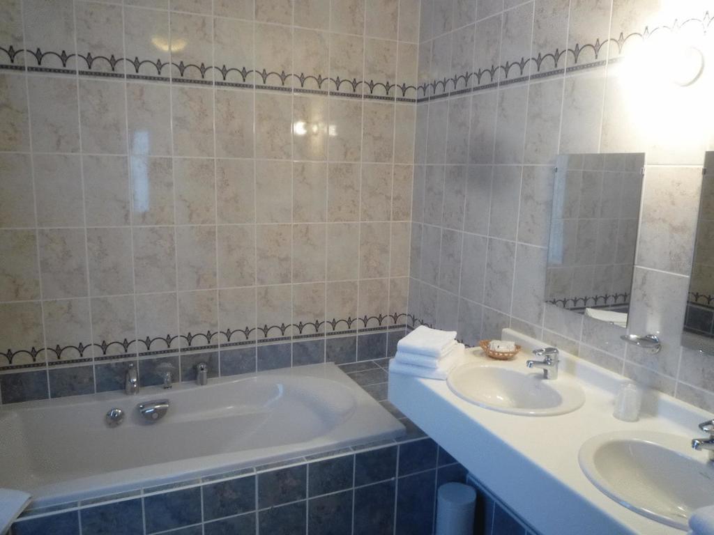 Le Chateau De Rendeux Zimmer foto